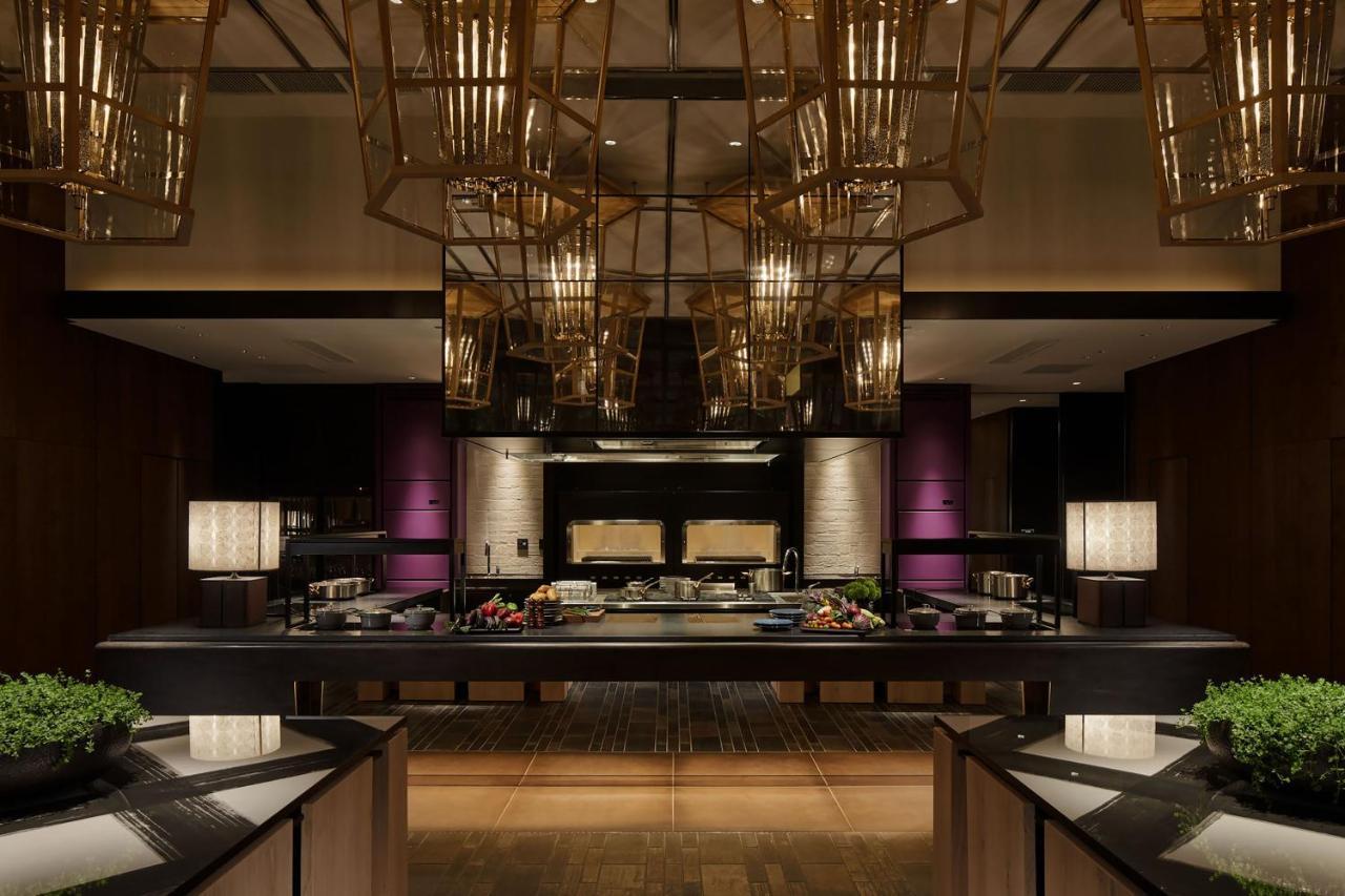 Hyatt Centric Канандзава Экстерьер фото The kitchen at the restaurant