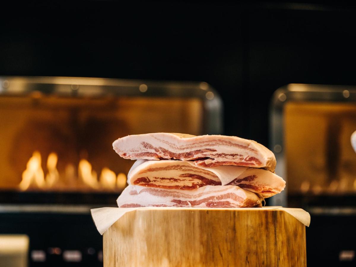 Hyatt Centric Канандзава Экстерьер фото Pork prepared for roasting