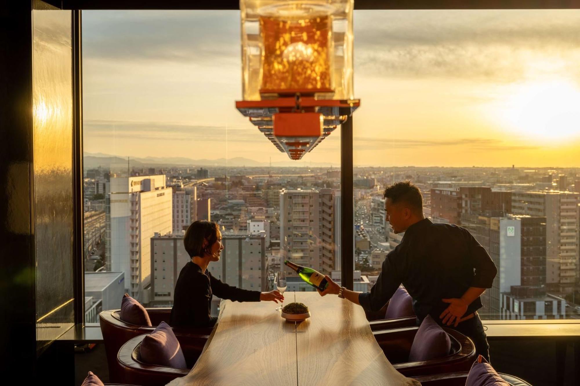 Hyatt Centric Канандзава Экстерьер фото The 360° Sky Lounge